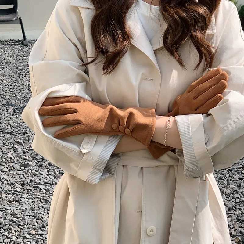 Fashion Simple Style Women Winter Keep Warm Touch Screen Thickened Button Decoration Gloves Outdoor All Match Windproof Y251211