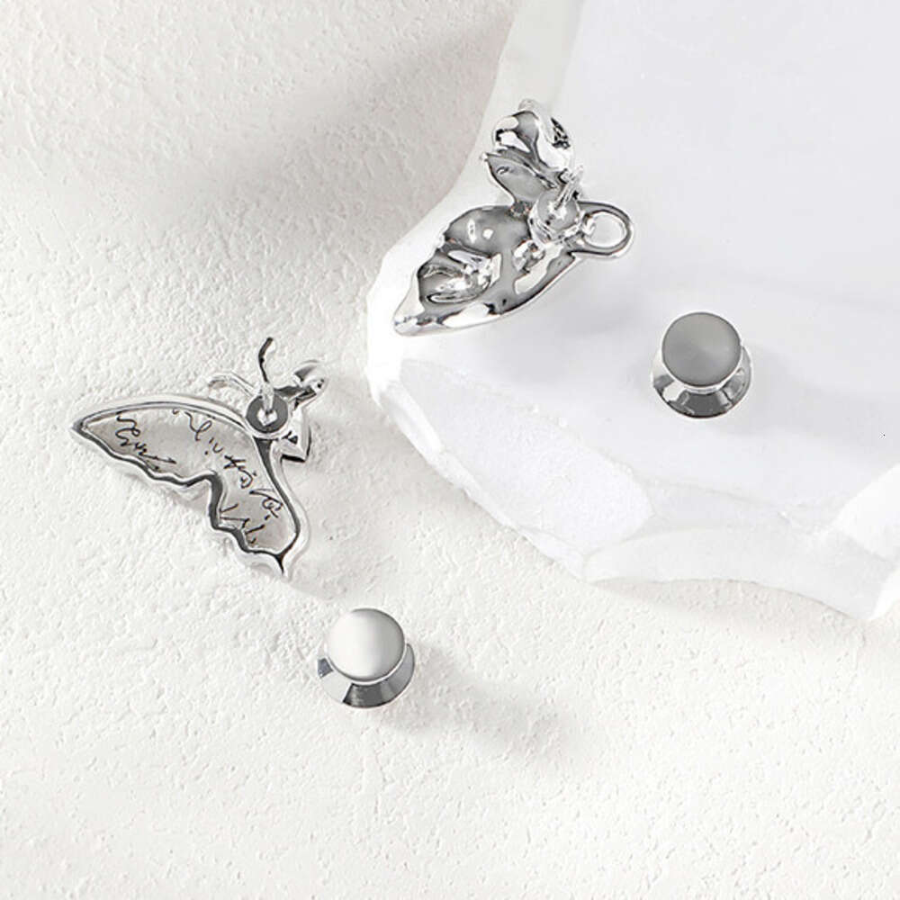 DHcollections Vintage Butterfly Waist Cincher Metal Minimalist Luxury Simple Ins Original Niche Trendy Cool Hidden Buckle