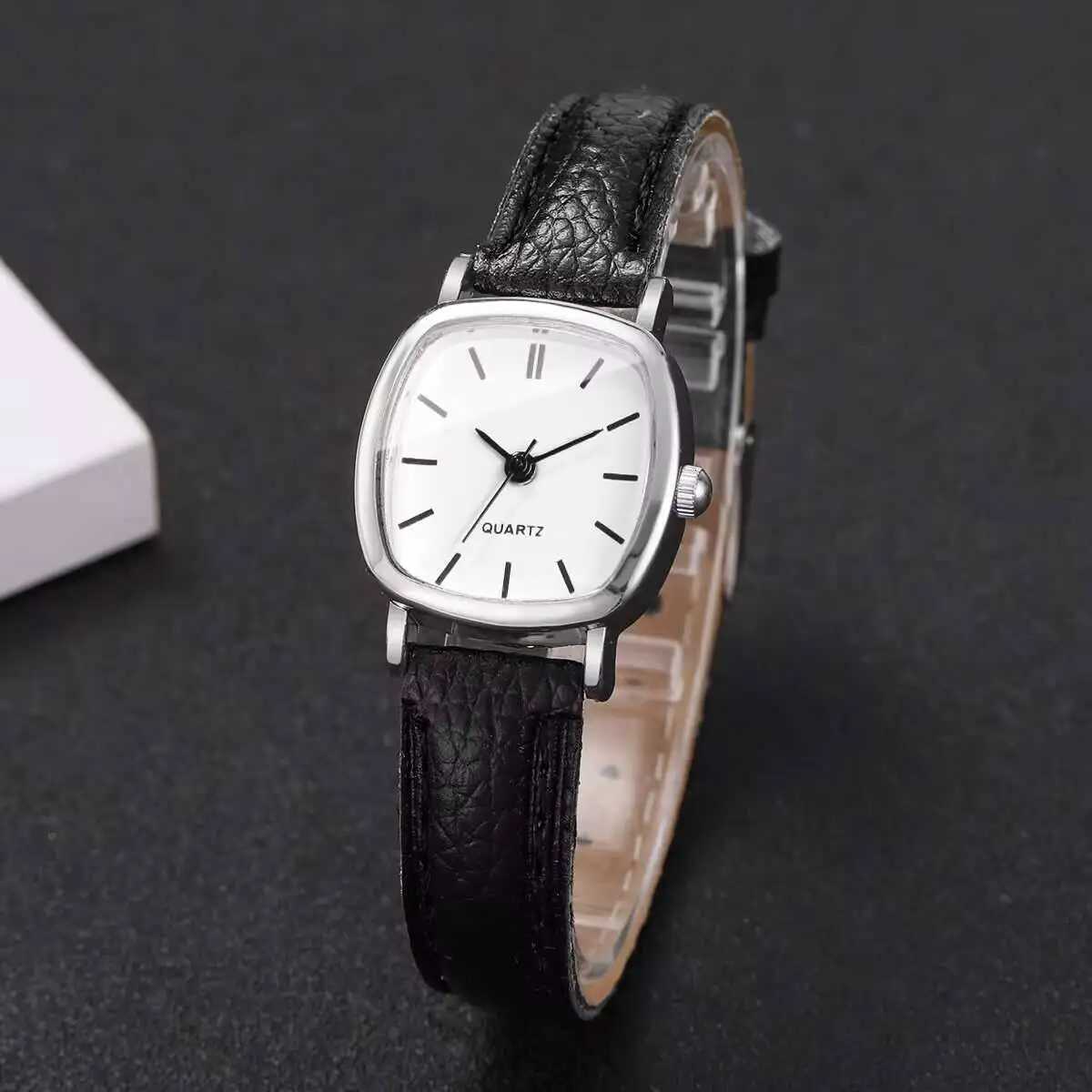 2PCS Fashion Square Women Watches Set Simple Small Dial Leather Strap Quartz Watch for Ladies Clock Reloj Mujer Without Box Y251212