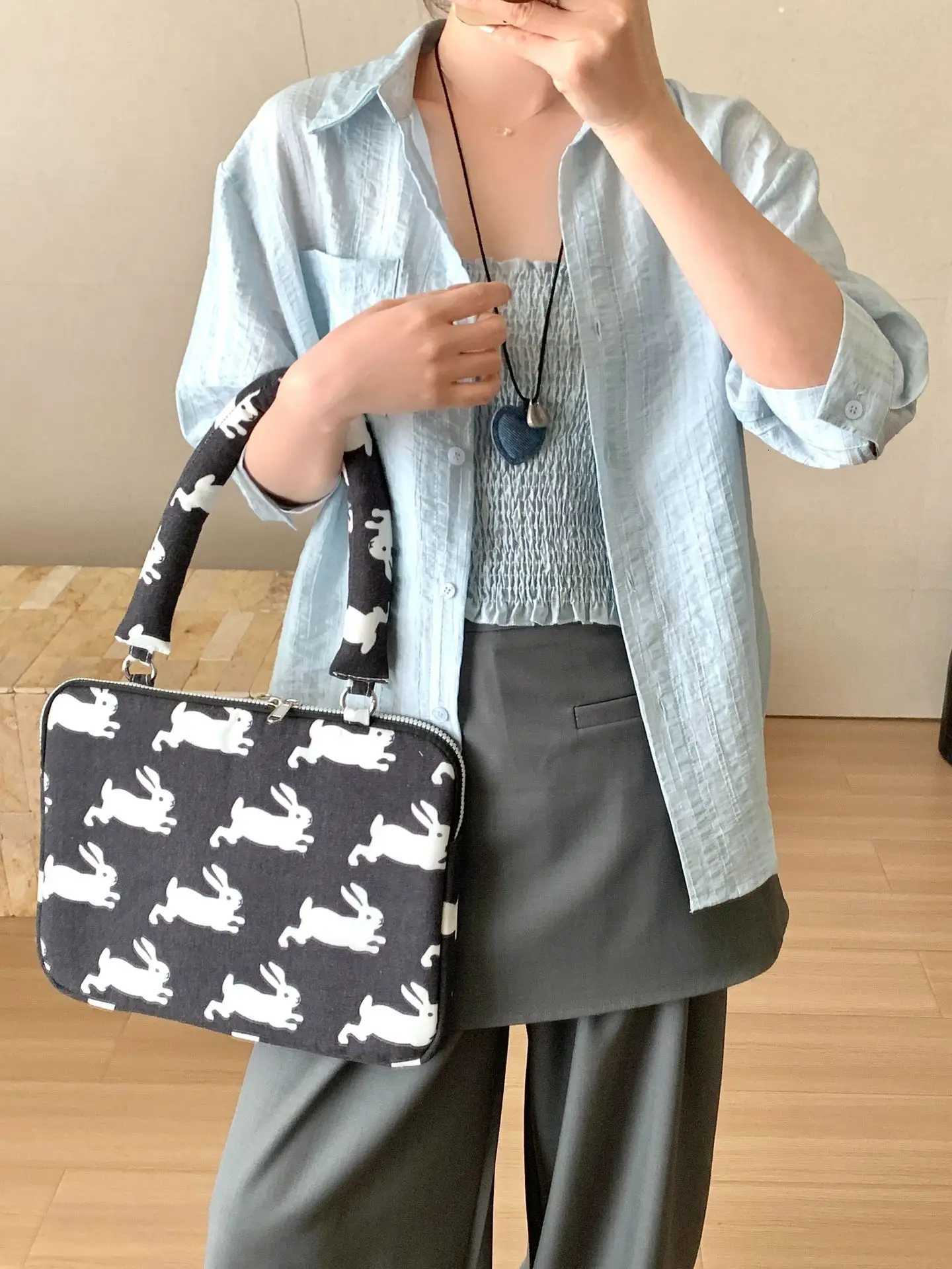 Korean version New Laptop Bag For Macbook Air Pro133 14 15 Xiaomi Huawei Samsung156 16 Inch Cute Lightweight Notebook PouchT251212