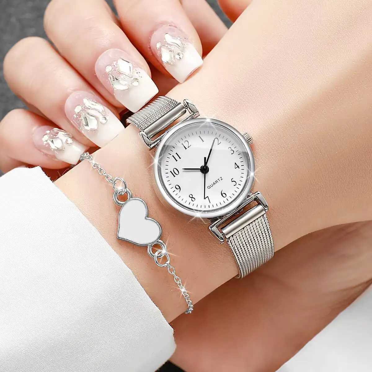 2/4PCS Fashion Women Watches Casual Arabic Dial Mesh Band Quartz Watch Bracelet Set Ladies ClockWithout Box Y251212