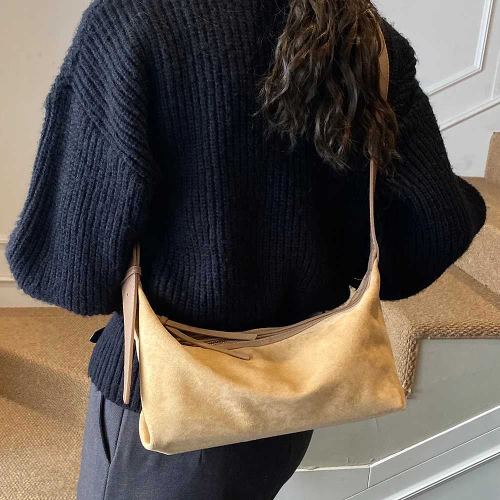 Niche Design Versatile Faux Suede Underarm Bag New Korean Style Fi Texture Single Shoder Wens Bag Y251211