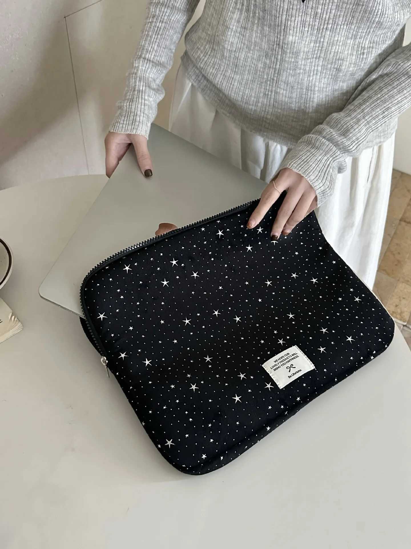 Korean version Laptop Sleeve 11 133 136 14 15 156 Inch For Macbook Dell Huawei Samsung HP Lenovo Ipad Cute Stars Tablet PouchT251212