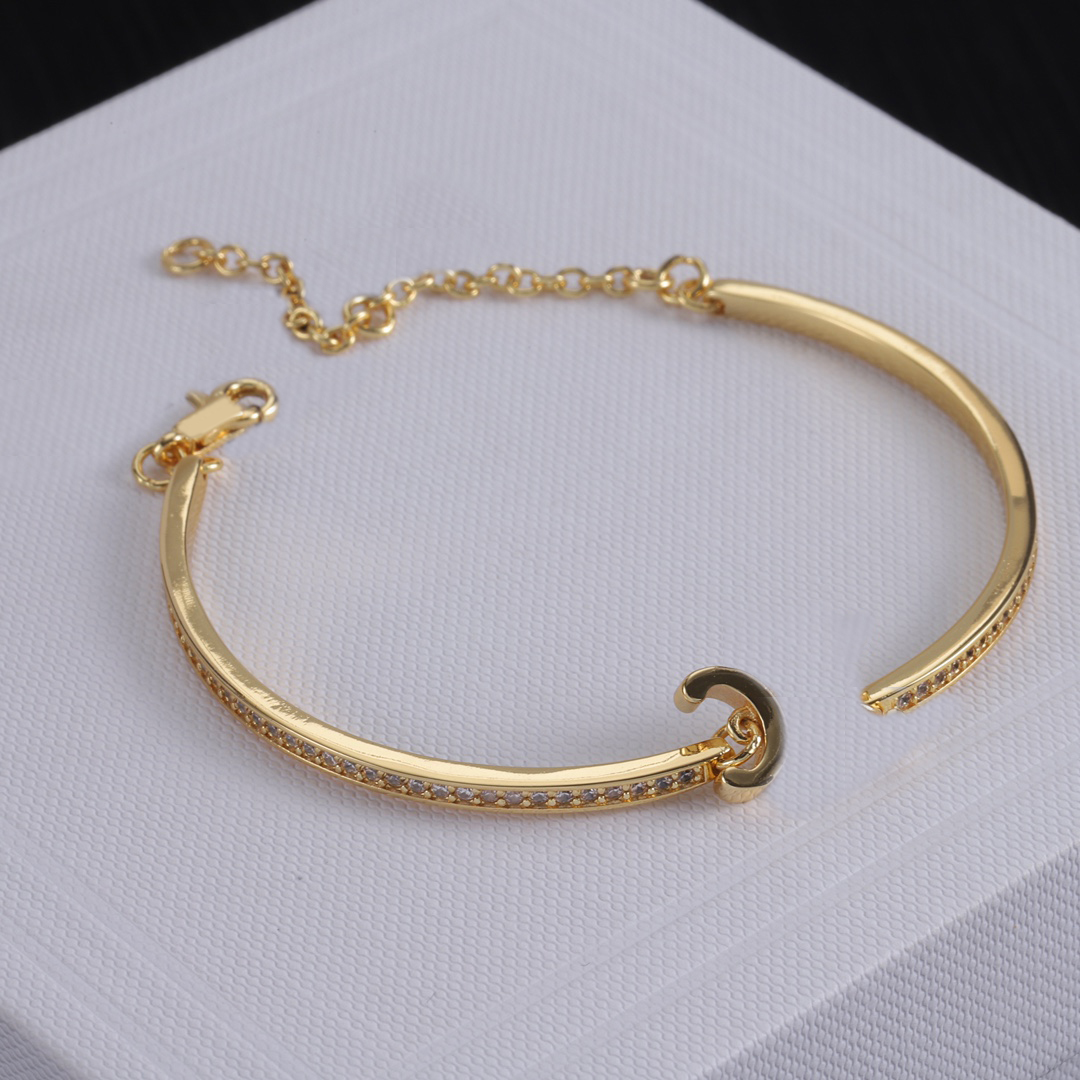 CXUAHS2512121 Fashion Bracelet Exquisite Necklace Jewelry Earrings ear studs Bracelet for women girl Designer Jewelry Necklace Valentine's Day Birthday Gift
