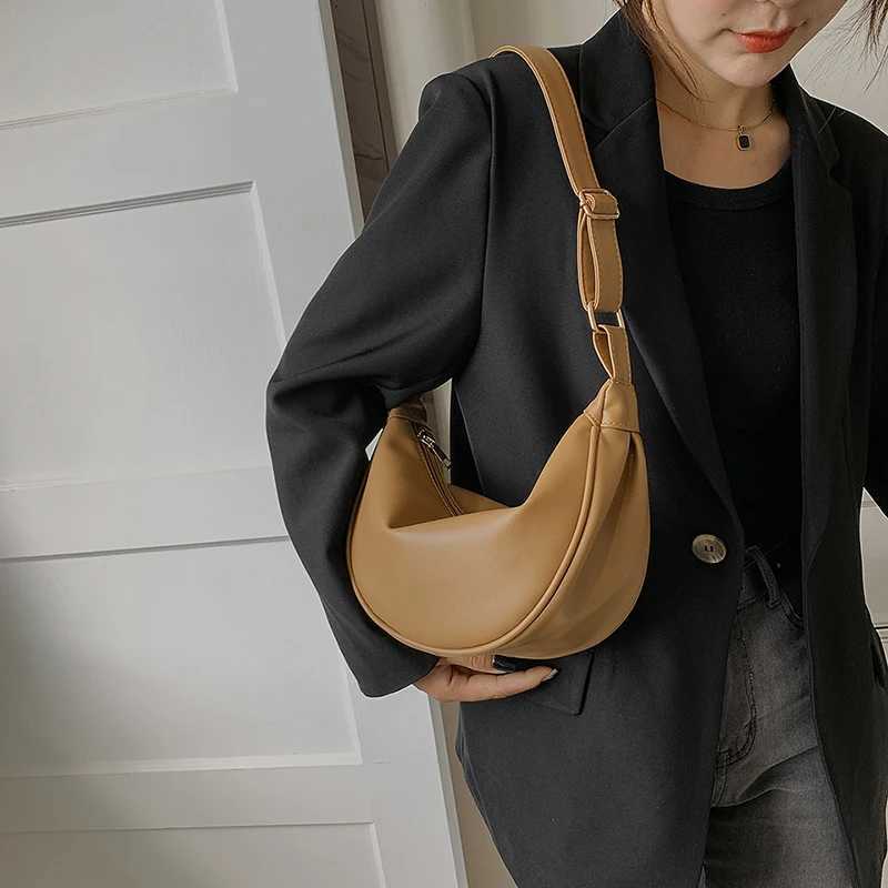 Half Mo Small PU Leather Zipper Crossbody Bags For Wen Solid Color Shoder Handbags 2025 Trends Winter Luxury Brand Y251211