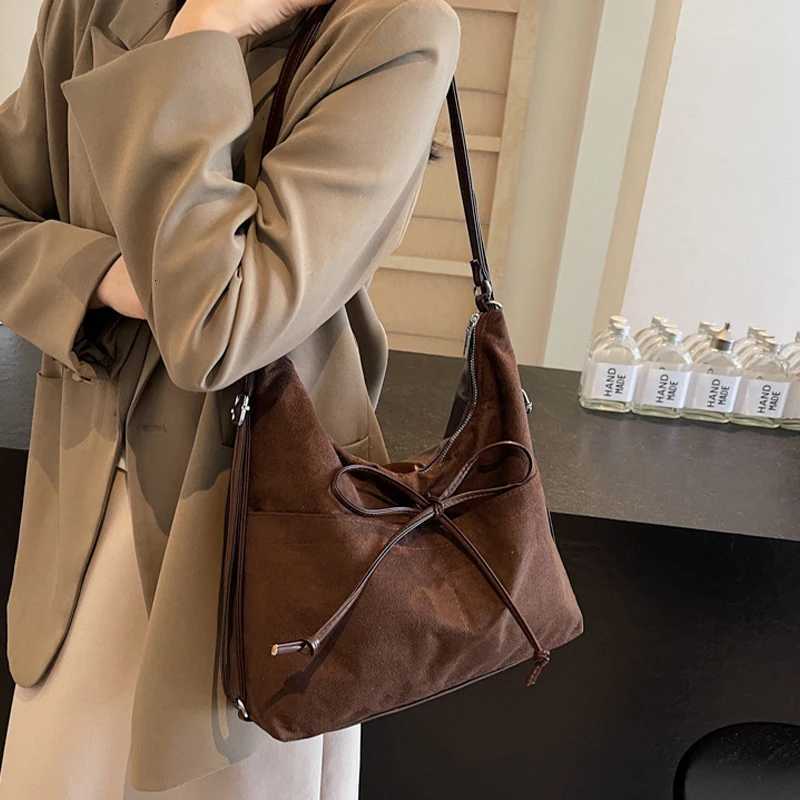 Vintage Suede Small Square Bag For Wen Autumn Winter New Chic Bow Lace-up Versatile All-mahed e Shoder Crossbody Bags Y251211
