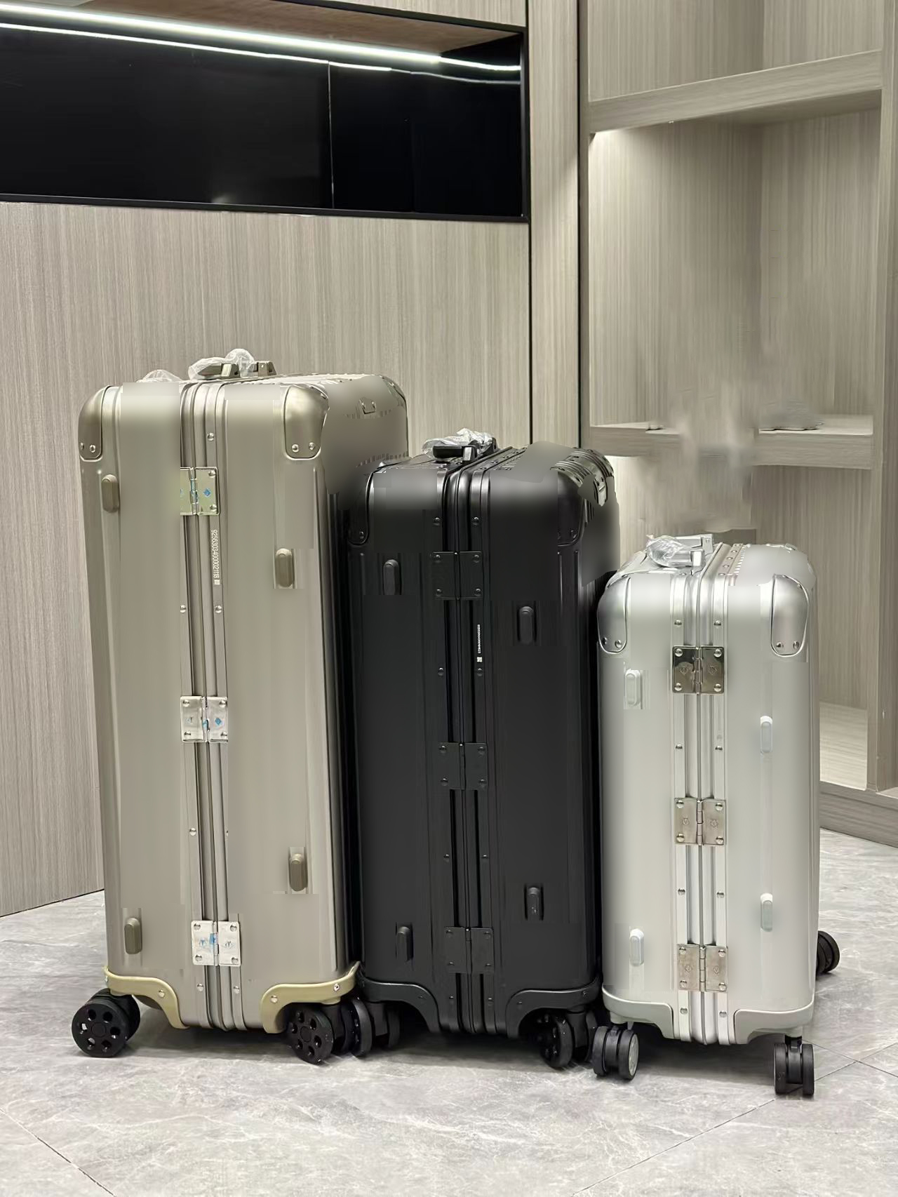 Luggage Boarding Suitcases Designer Suitcase With Wheel Travel Lager Capacity Men Women Trolley case Combination Lock Luxury Luggage