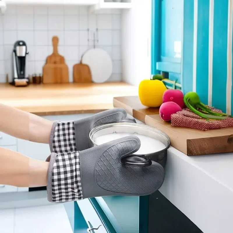 Heat Resistant Oven Gloves Fish Shaped Extra Thick Insation for BBQ Baking Kitchen Use Anti-Scald Protection for Hot Items H251212