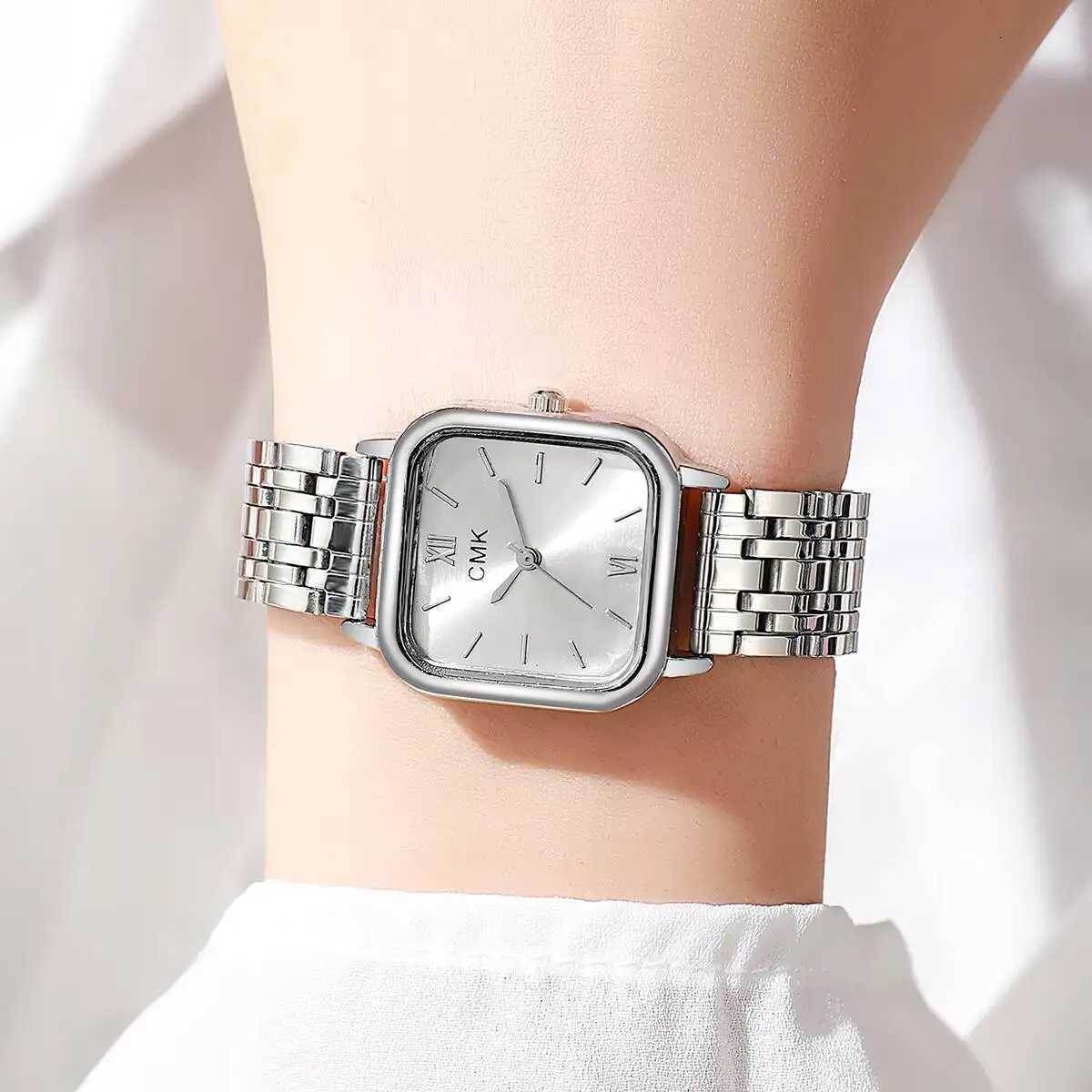 Fashion Women Watches Casual Square Dial Quartz Wristwatches Reloj Mujer Girls Clock GiftWithout Box Y251212