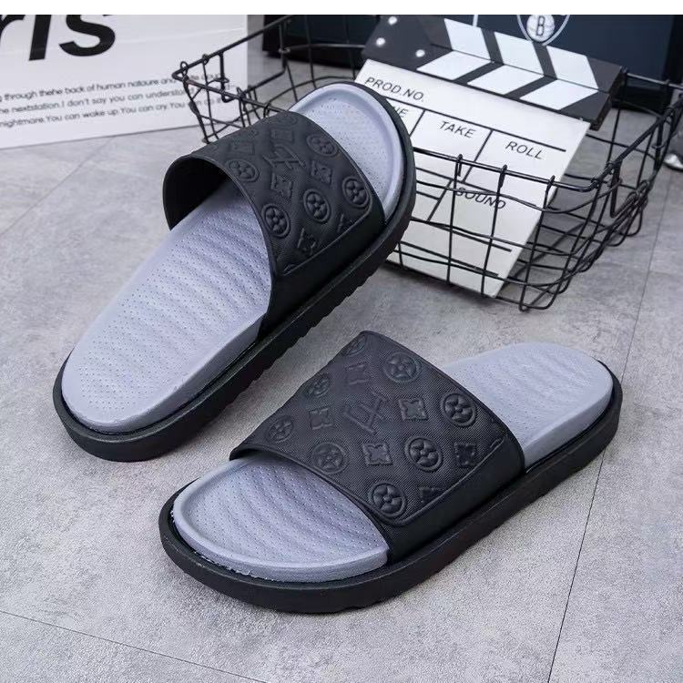 Free Shipping Summer Designer New Arrival Men Fashion Beach Slides Soft Sole Anti Slip Wear-Resistant House Slippers Khaki Grey Blue Size 40-44