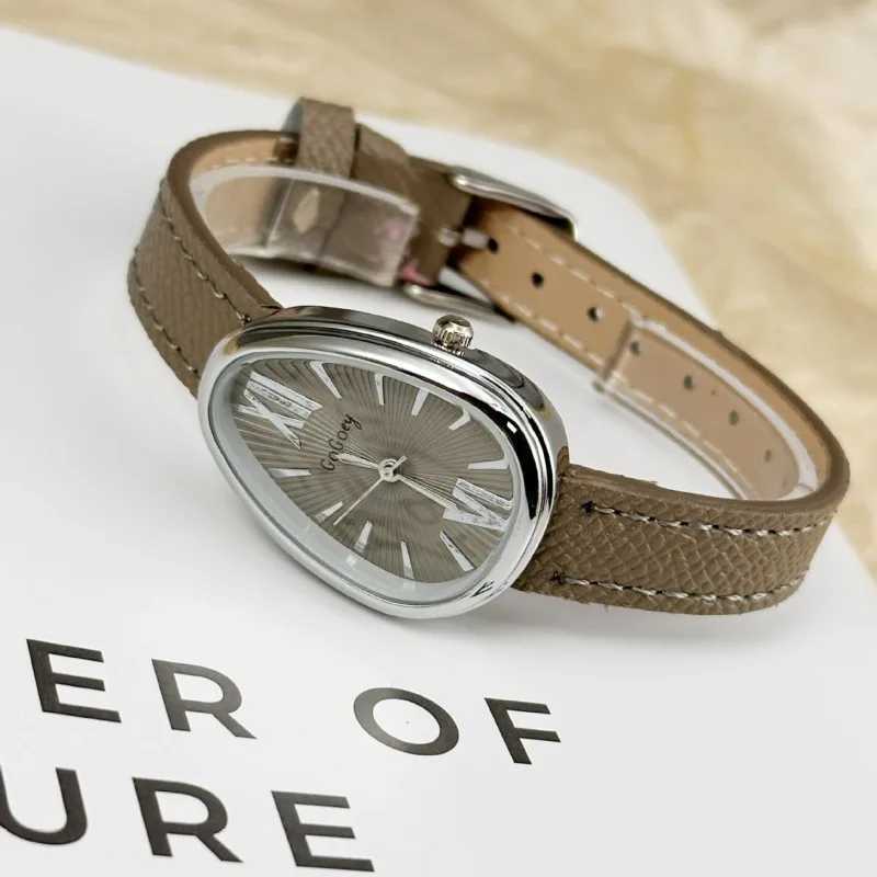 Famous Brand Women Quartz Watch Luxury Gift Ladies Snake Head Female Watch Fashion Red Leather Strap Wristwatch Dropshipping Y251212