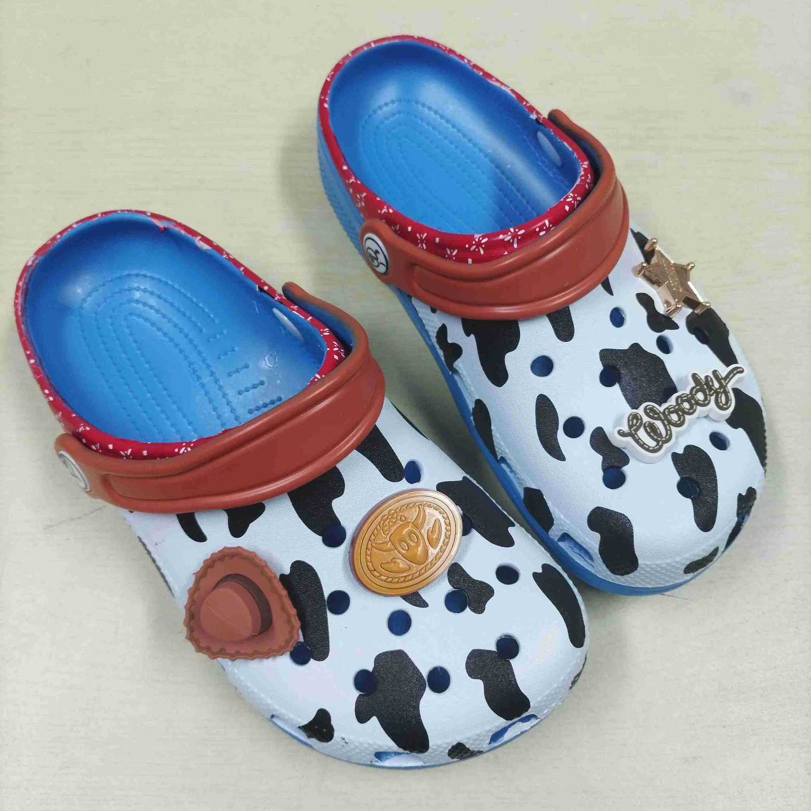 Disney Child Hole Slippers Mcqueens Pixar Mater Cartoon Waterproof Sandals Outdoor Sand Casual Breathable Boys Girls Sandals Y260629
