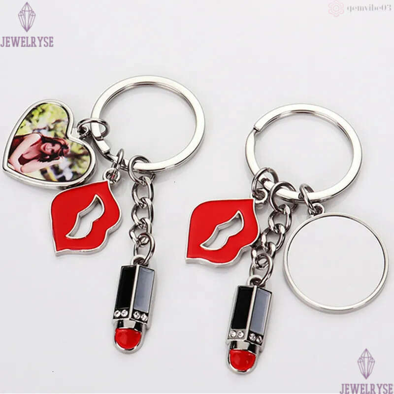 Sublimation Blank DIY Heart Round Red Lip Lipstick Alloy Silver Plated Pendants Designer Jewelry Lover Keychains Key Rings For Family Gift