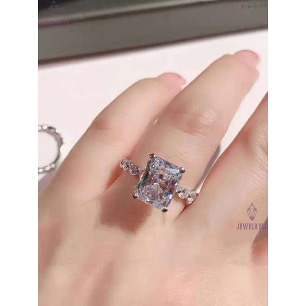 Elegant Ins Top Sell Wedding Rings Luxury Jewelry 925 Sterling Silver Princess Cut White Topaz CZ Diamond Party Eternity Women Bridal Ring For Lover G