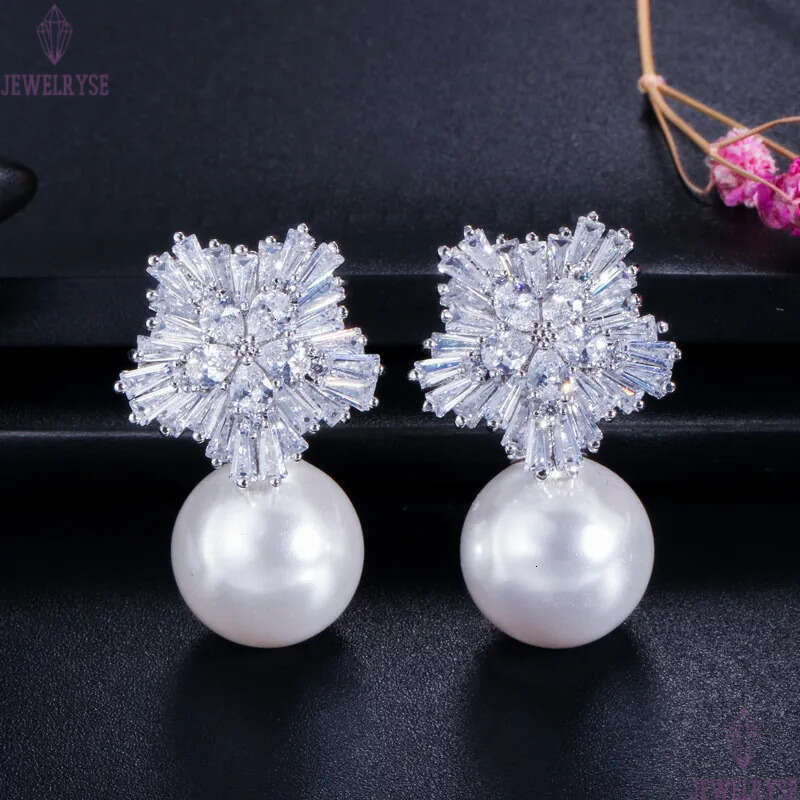 Snowflake Imitation Luxury Bride Charm Designer Earrings Jewelry White Grey Red Pearl AAA Cubic Zirconia Copper Silver Earring Women Engagement Weddin