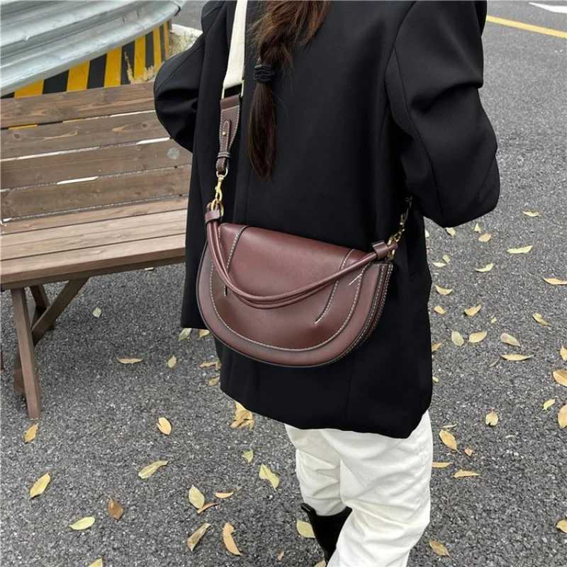 2025 New High-end Ladies Leather Hand Bag Luxury Brand Famous Designer Casual Vintage Paris Y251211