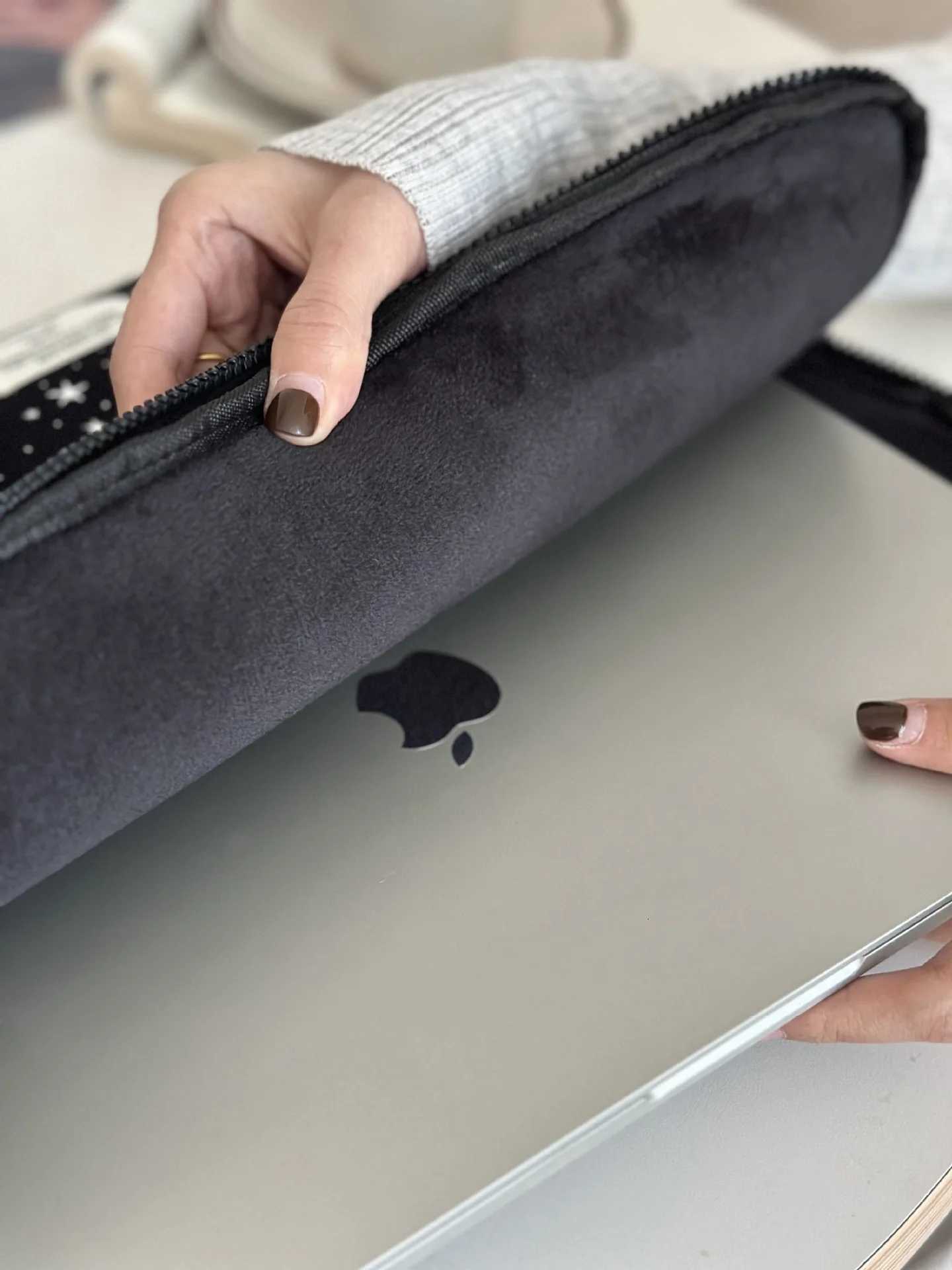 Korean version Laptop Sleeve 11 133 136 14 15 156 Inch For Macbook Dell Huawei Samsung HP Lenovo Ipad Cute Stars Tablet PouchT251212