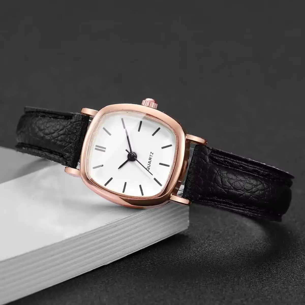 Minimalism Women Watches Fashion Square Small Dial Leather Strap Quartz Watch for Girls ClockWithout Box Y251212