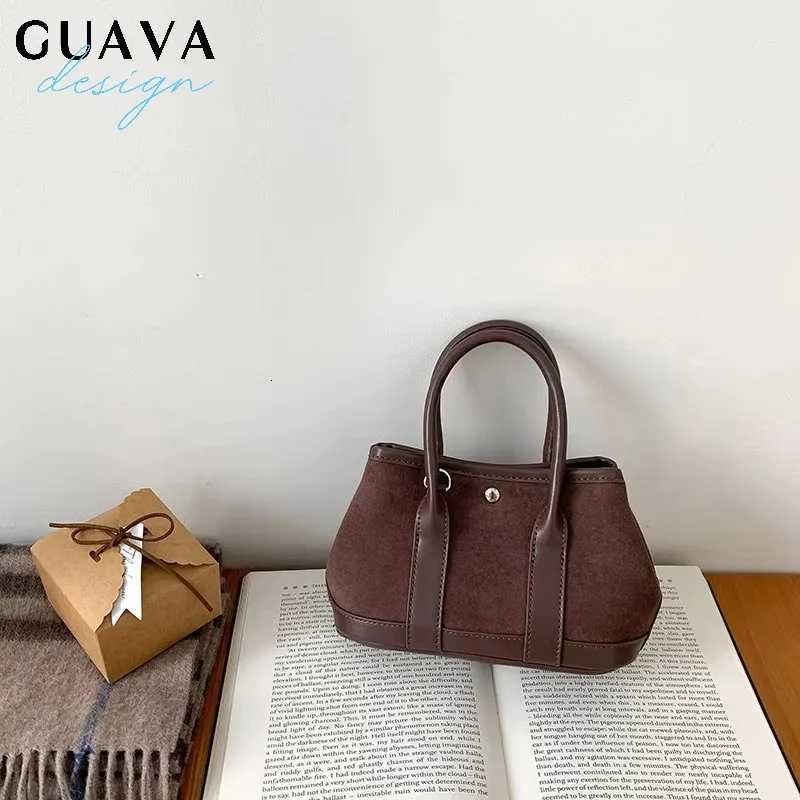 Hot Selling Autumn/winter New High-quality Wen Bags Fiable Temperament Suede Single Shoder Handbag Simple Shoder Bag Y251211
