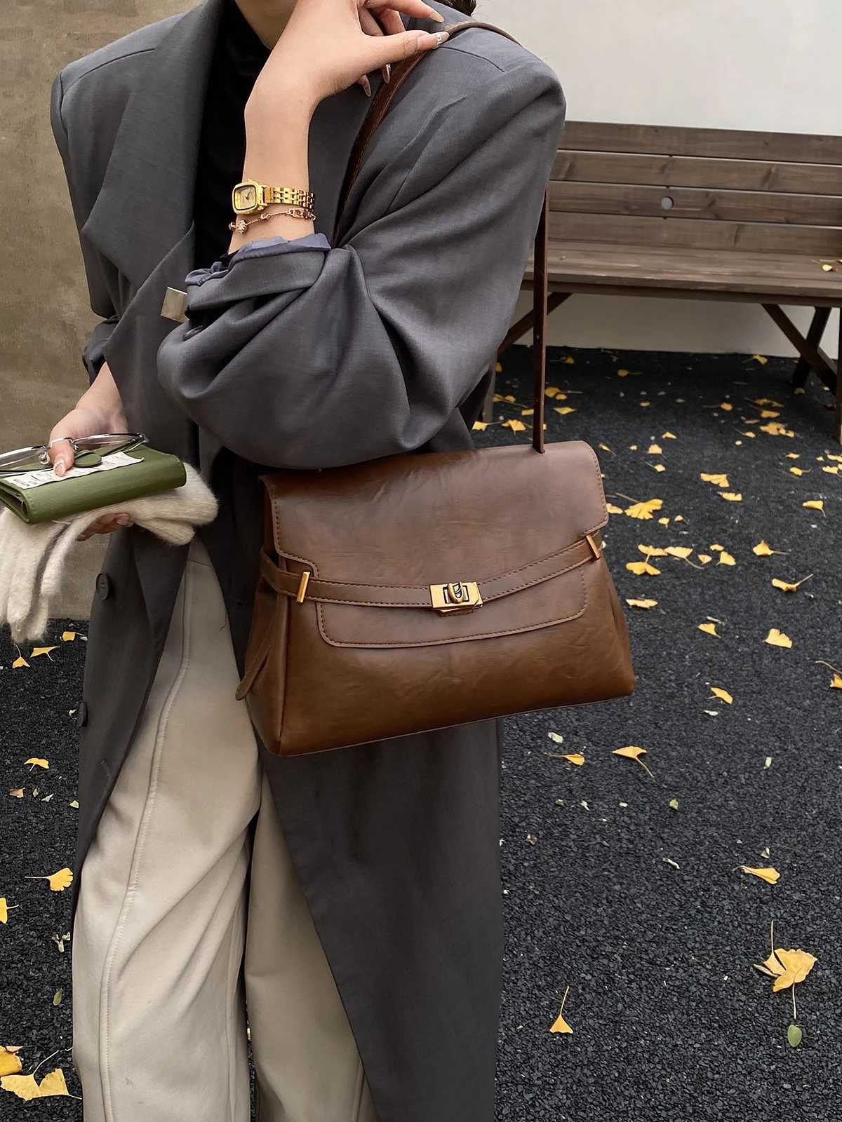 2025 New Wens BagLuxury Minimalist Crossbody Bag for Versatile Daily Cmute Y251211