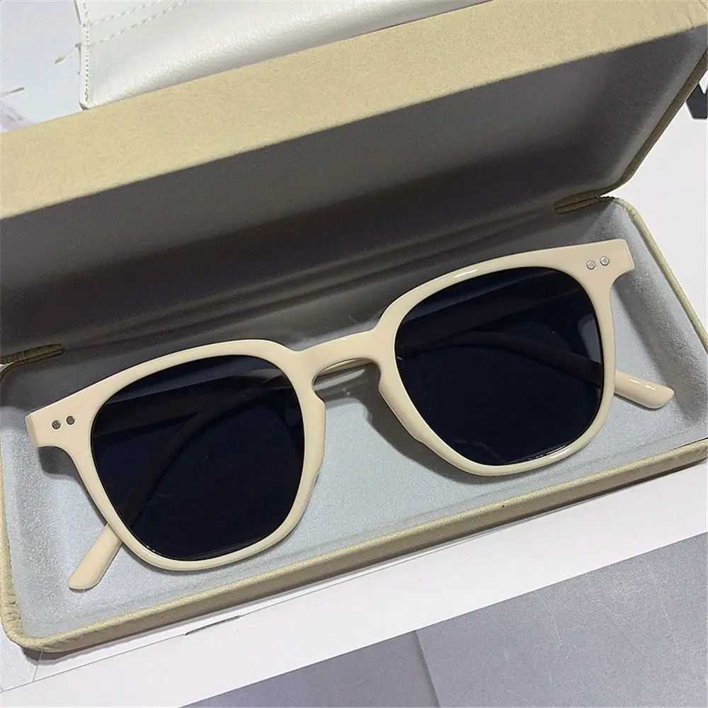 Vintage Square Sunglasses Womens Fashion Oversized Sunglasses Men Shades Black Sun Glasses UV400 Eyewear G251212