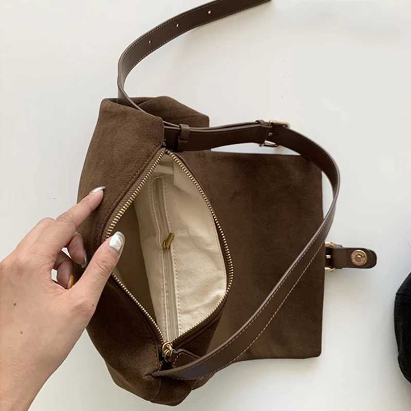 Matte Leather Large Capacity Handbag Fem Underarm Shoder Bag Fi Messenger Crossbody Bags for Wen Luxury Design Totes Y251211
