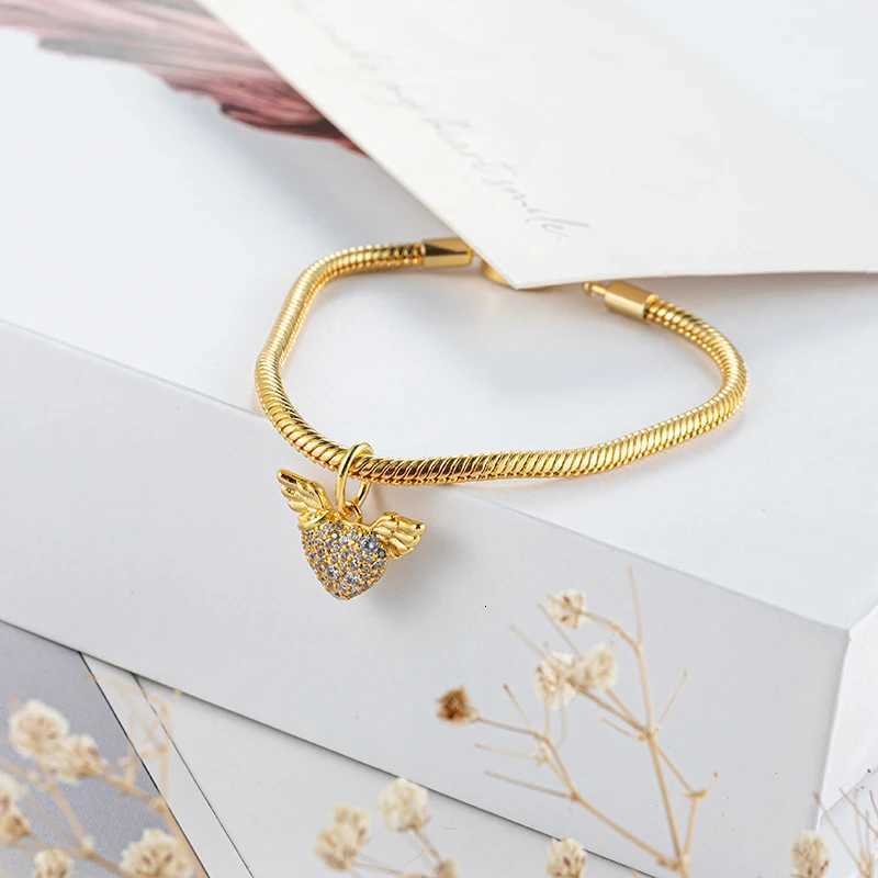 New Sparking Gold Plated Charm Beads Dangle Fit Sier Bracelet Necklace Beads For Diy Jewelry Wen Gift Y251212