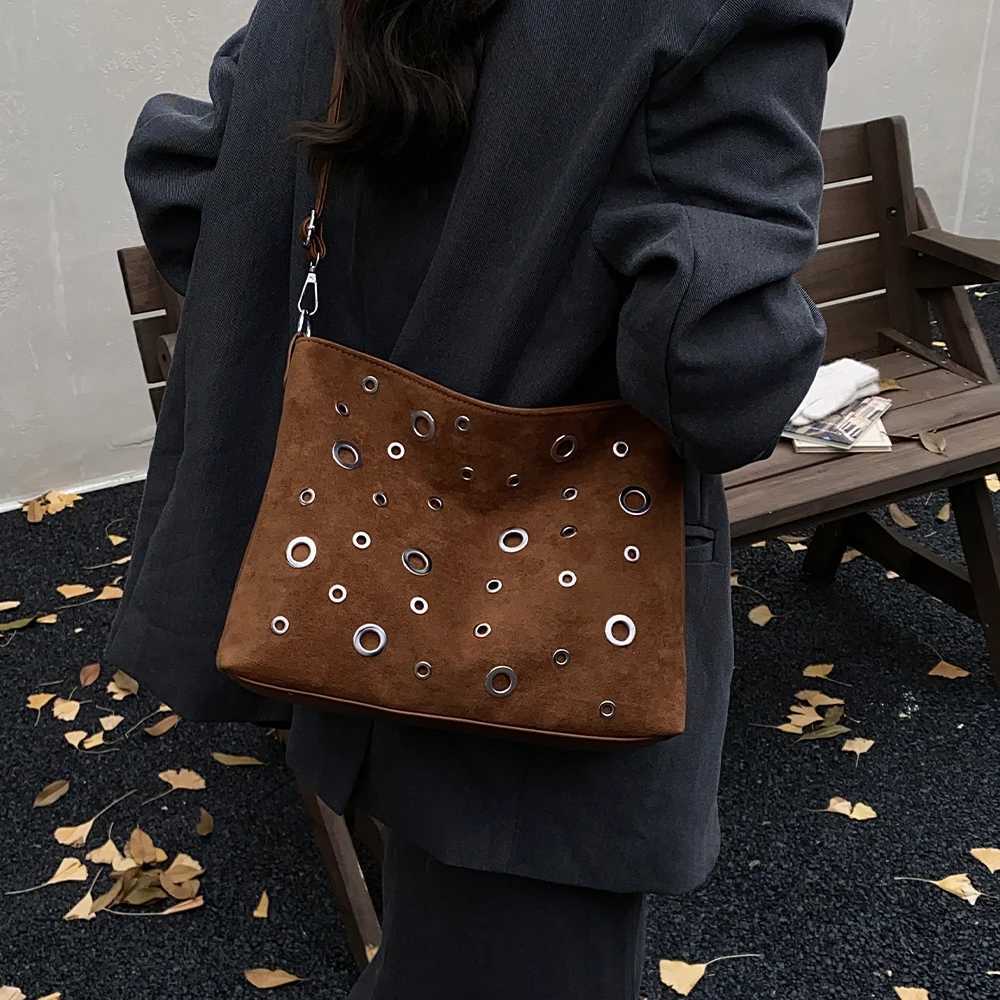 Fiable Light Luxury Underarm Bag Versatile Single Shoder Crossbody Bag Trendy Frosted Bag Y251211