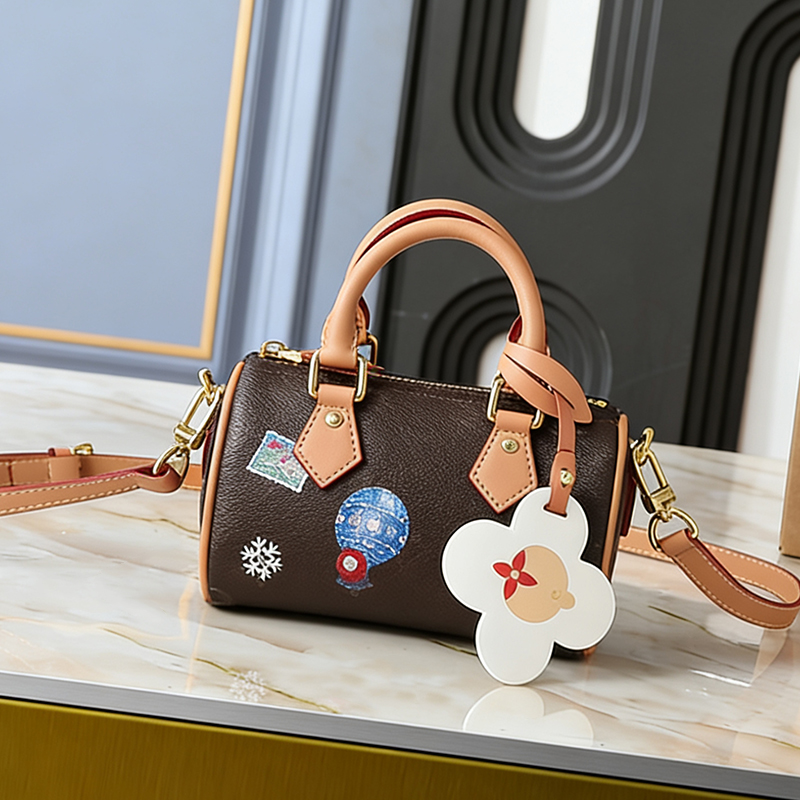 16cm Mini Tote Bag Womens Designer Bag Popular Monogram Luxurys Handbags High Quality 10A Leather Shoulder Bags Fashion Purse 81085 13406