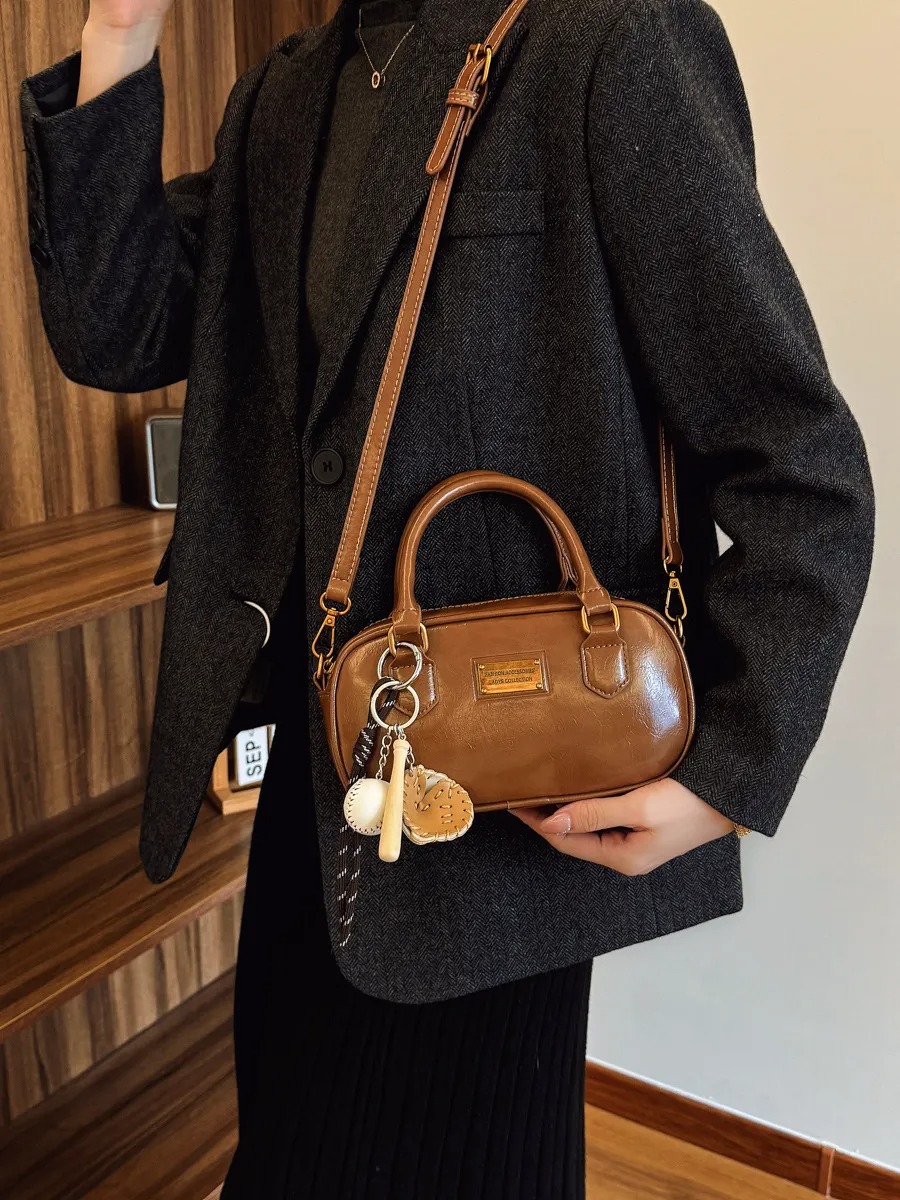 Designer Free shipping Handheld Bowg for Women Autumn/Winter New Trendy Small Square Versatile Single Cross Shoulder Bag