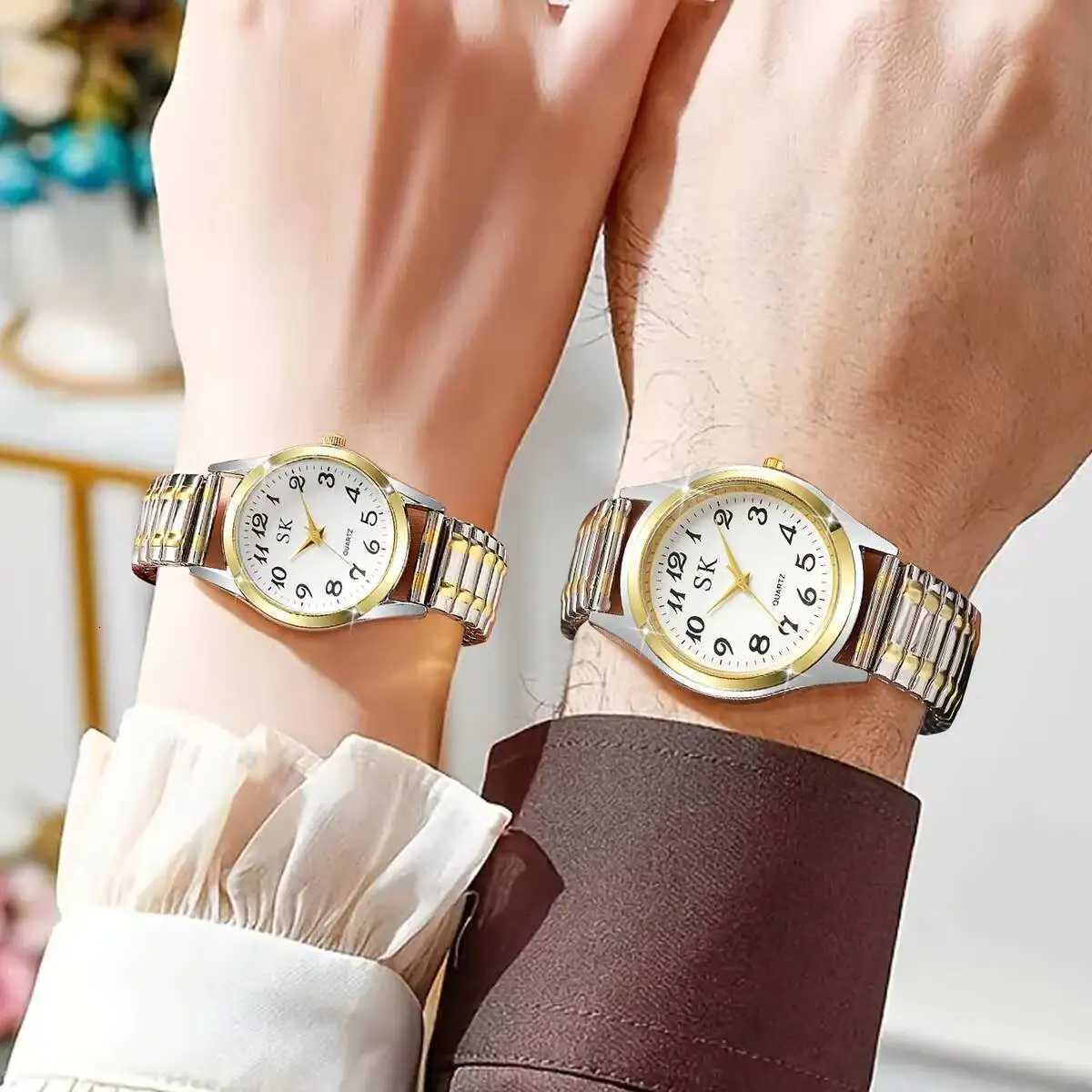 2PCS/Set Fashion Couple Watches Luxury Elastic Strap Women Watches Men Quartz Wristwatches Without Box Y251212