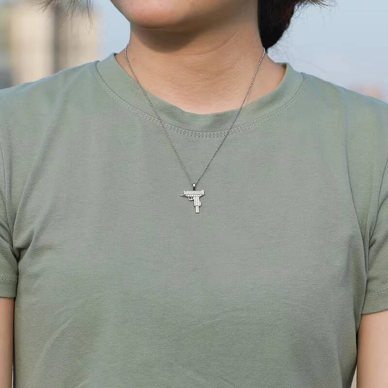 Real Solid 925 Silver Necklace Gun VVS Moissanite Diamond Charm Super Icy Pendant Moissanite Hip Hop Jewelry