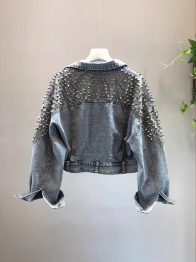 Rivet Women's Denim Jacket Spring Autumn Cowboy Outerwear Tops Loose Streetwear Lady Short Jeans Coat 21114