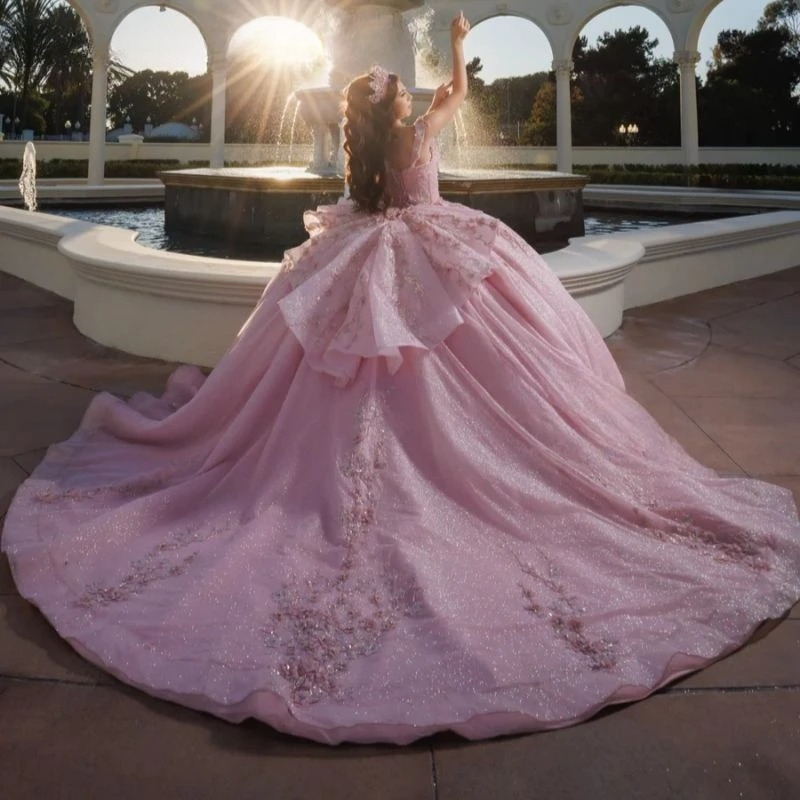 Customized Luxury Pink Quinceanera Dress Ball Gown Floral Applique Beading Mexican Sweet 16 Vestidos De XV 15 Anos D12