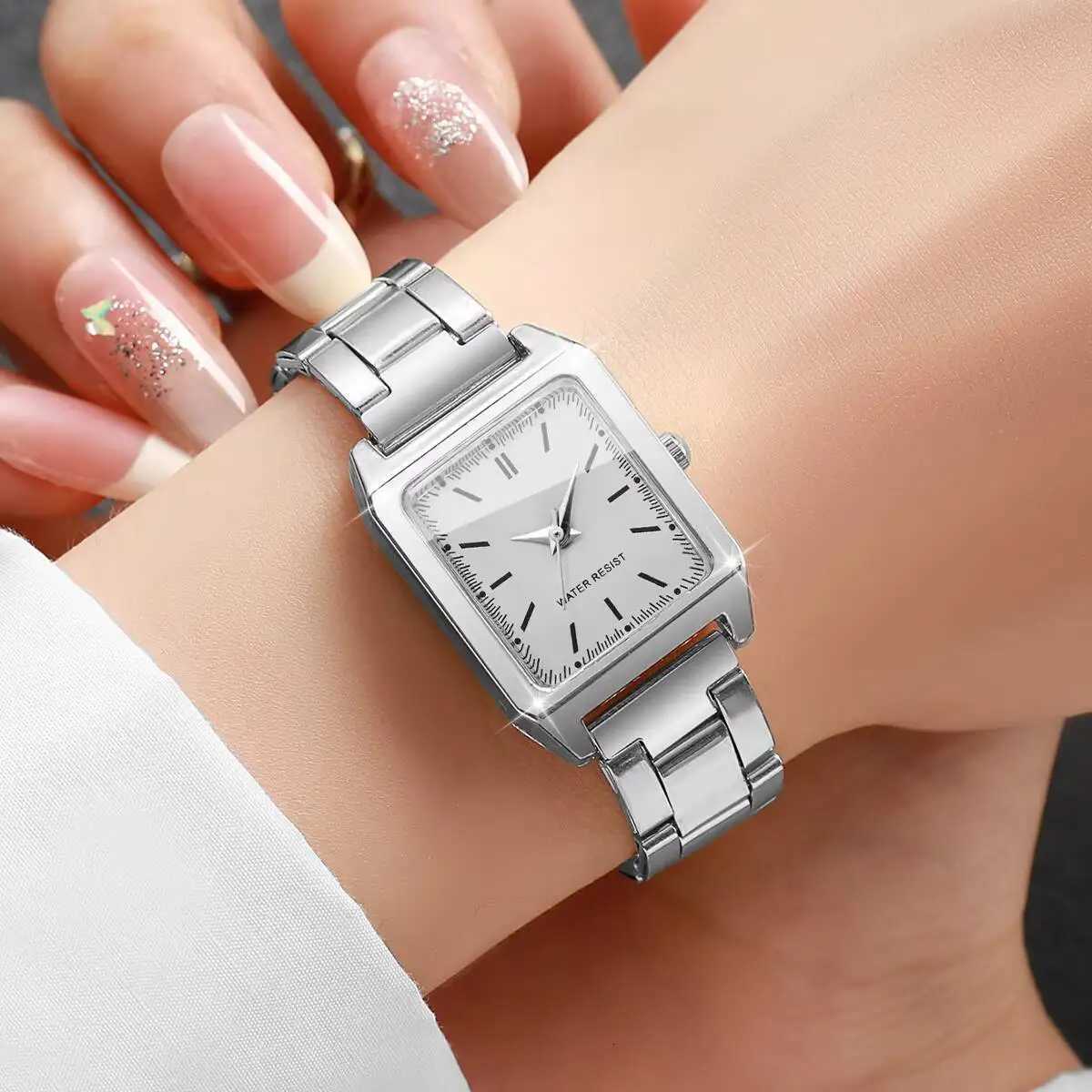 1/2PCS Fashion Square Women Watches Ladies Quartz Wristwatches Girls Clock Reloj MujerWithout Box Y251212
