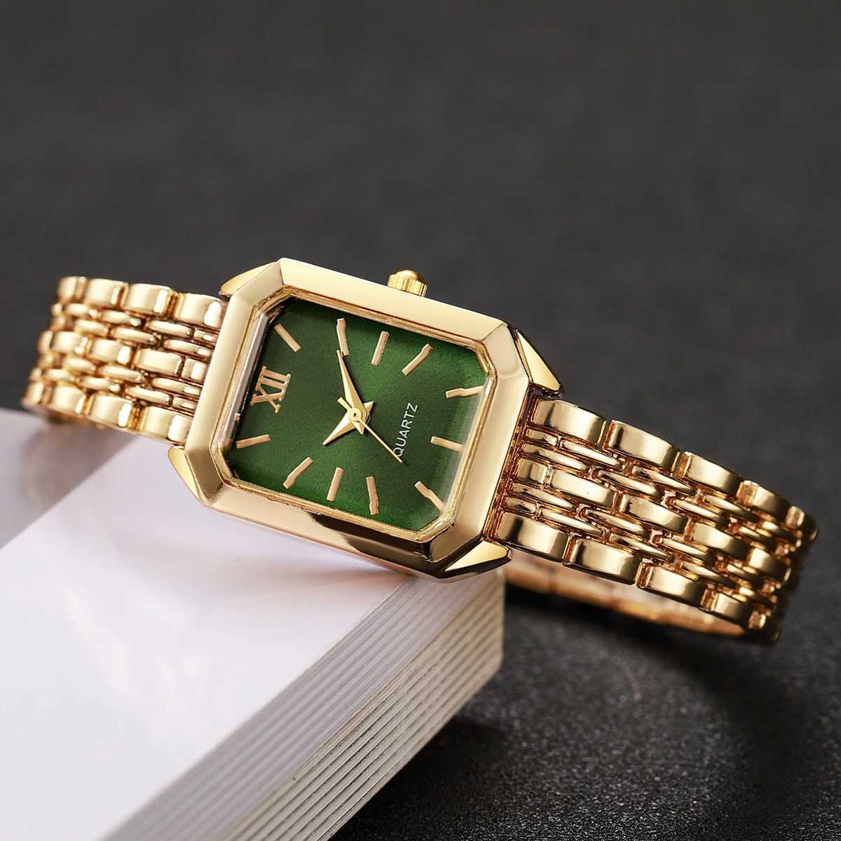 2PCS/Set Fashion Square Roma Dial Women Wristwatches Ladies Alloy Strap Watch Rhinestone Bracelet Set Without Box Y251212