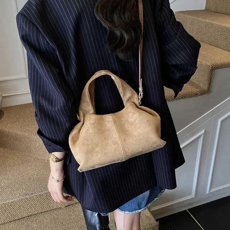 French Cloud Dumpling Bag Brand Design Frosted Bag New Fi Handbag Lunch Box Bag Magnetic Clasp Shoder Crossbody Bag Y251211