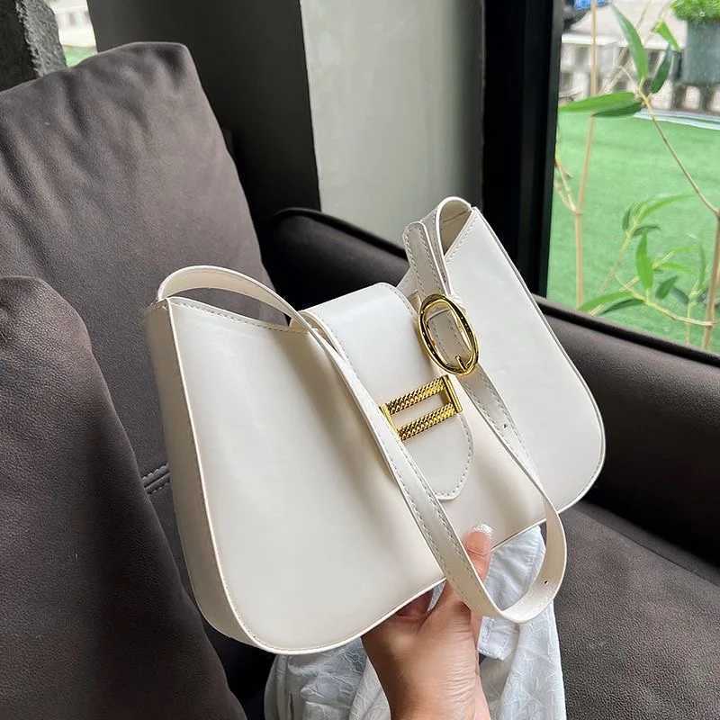 Wen Bag Luxury Designer Cluh Handbags Solid Color Leather Underarm Shoder Bag Casual Fem Luxury Hobos Bags White Black Y251211