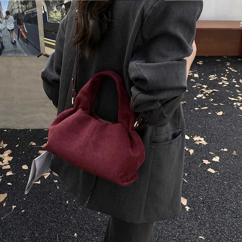 French Cloud Dumpling Bag Brand Design Frosted Bag New Fi Handbag Lunch Box Bag Magnetic Clasp Shoder Crossbody Bag Y251211