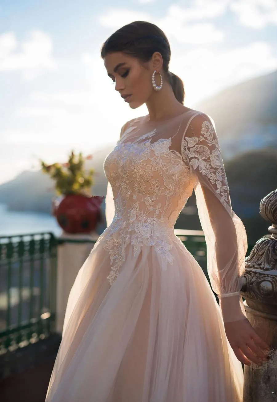 Champagne Bohemia A Line Dresses Sheer Long Sleeves Tulle Lace Applique Sweep Train Wedding Bridal Gowns robes de mariee D12