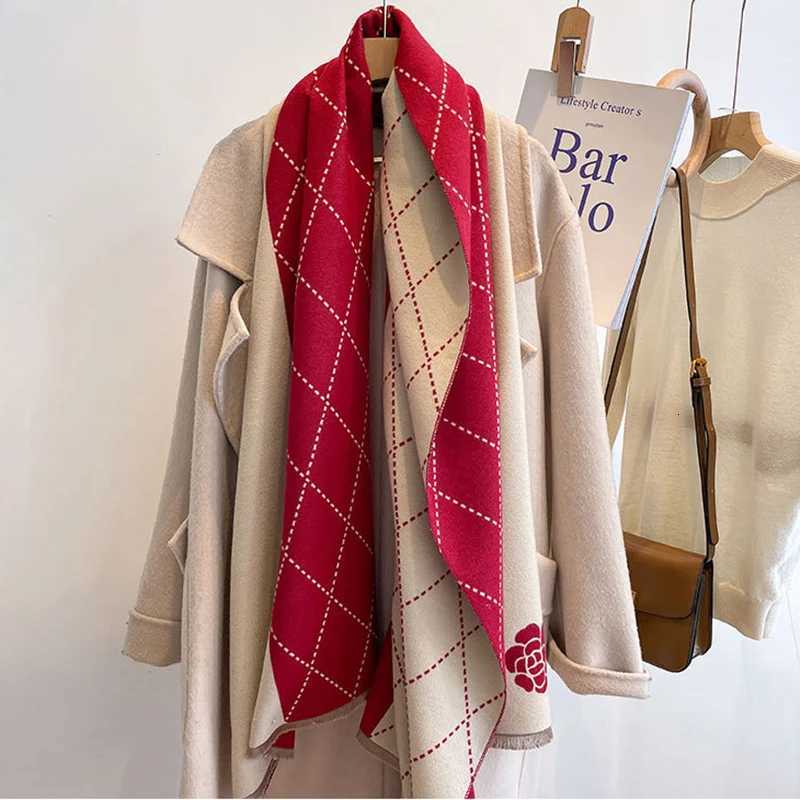 Classic Plaid Shawl for Women Luxury Two Sides Imitation Cashmere Scarf Woman Fashion Flower Soft Warm Neckerchief Mujer Y251211