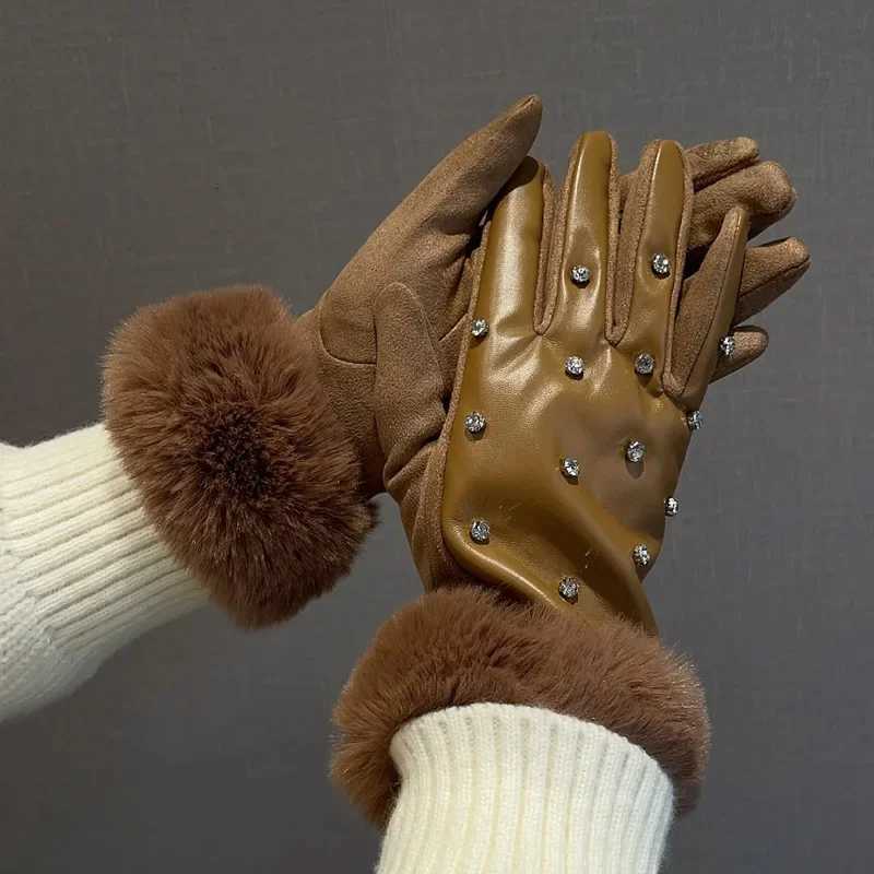 Luxury Rhinestone Womens PU Leather Gloves Cold Proof Winter Warm Gloves with Faux Fur Trim Cuff Thermal Lining Party Gloves Y251211