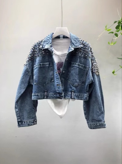 Rivet Women's Denim Jacket Spring Autumn Cowboy Outerwear Tops Loose Streetwear Lady Short Jeans Coat 21114