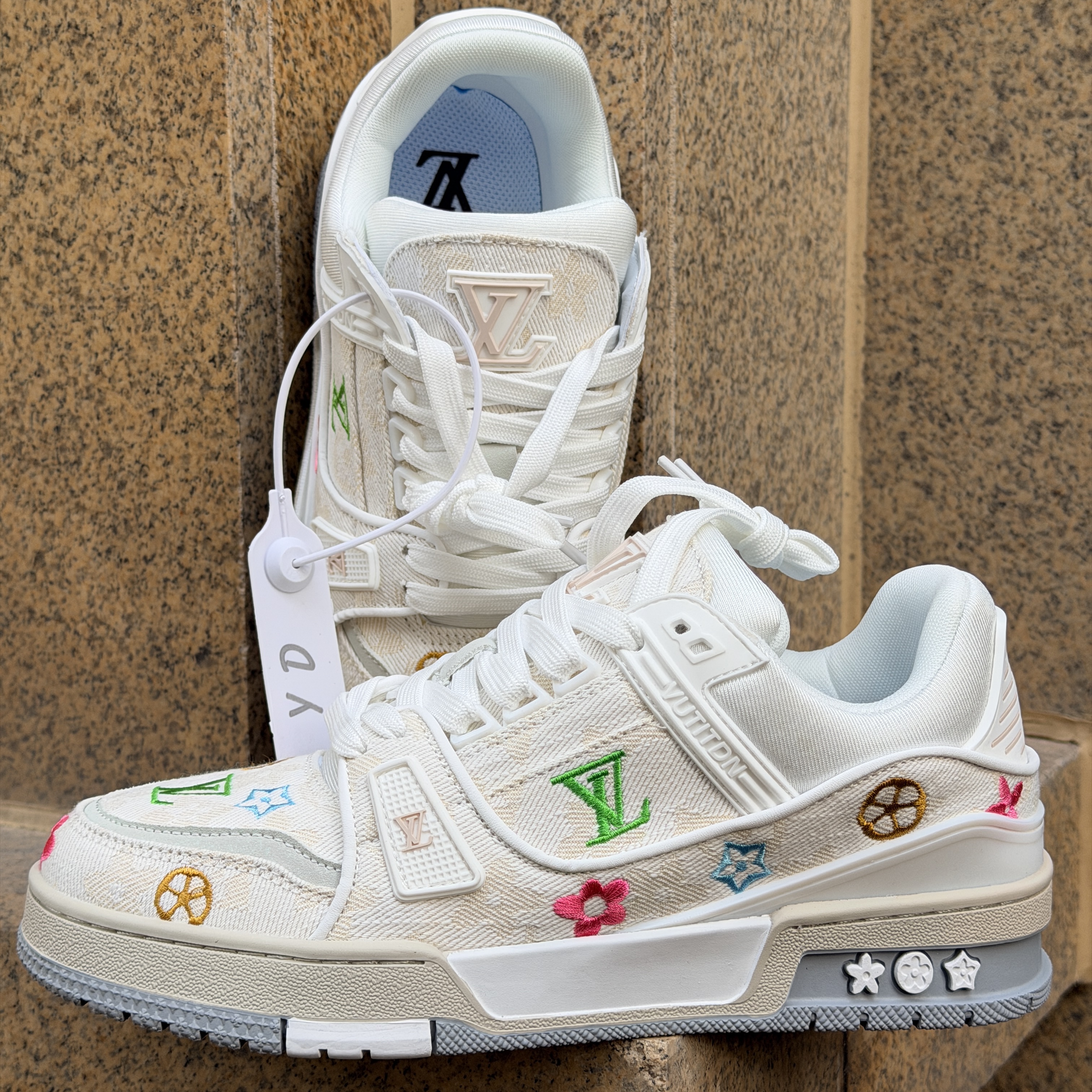 2025 Hot Mens Womens Couple Fashion Vintage Sneakers Casual Running Sports Shoes black grey white dh320680-JY