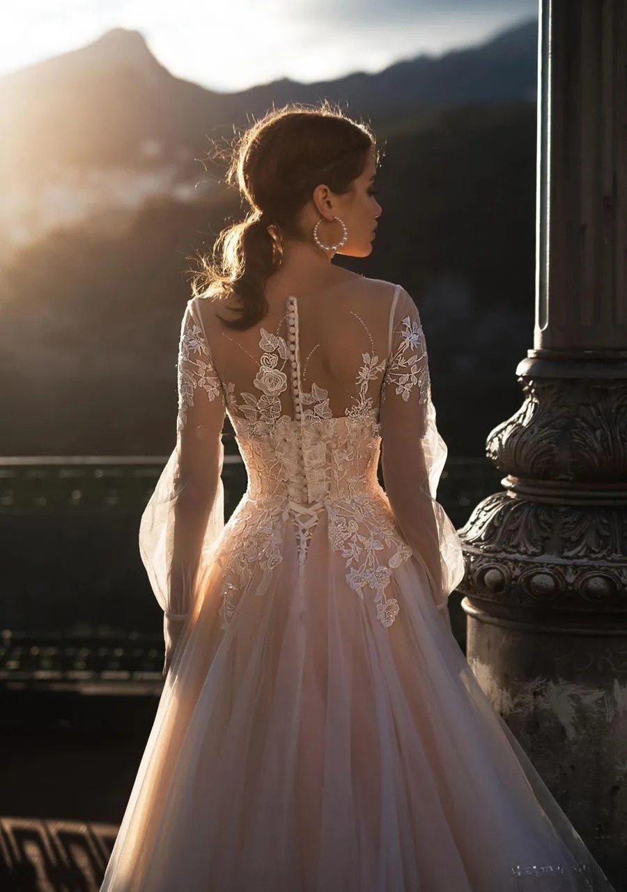 Champagne Bohemia A Line Dresses Sheer Long Sleeves Tulle Lace Applique Sweep Train Wedding Bridal Gowns robes de mariee D12