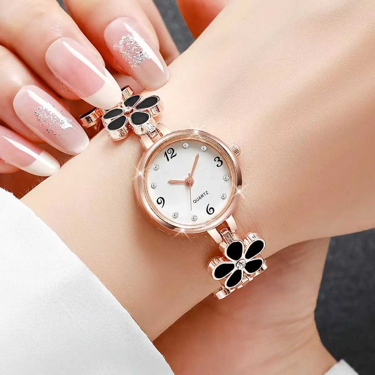 Elegant Women Watches Fashion Flower Bracelet Strap Ladies Quartz Wristwatch Reloj MujerWithout Box Y251212