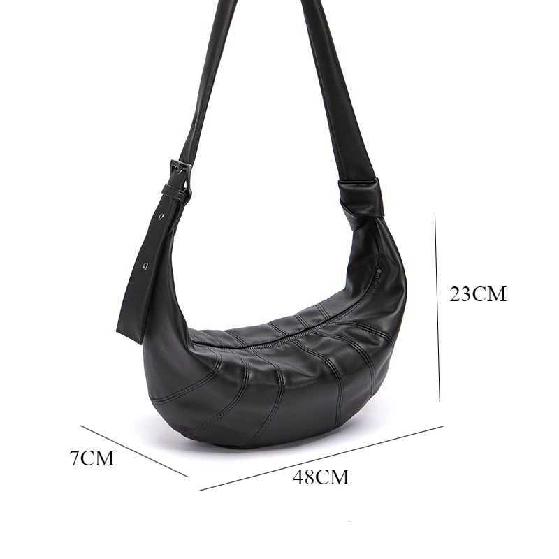 New Dumpling Crossbody Bag Men Fi Croissant Mens Crossbody Bag Luxury Soft Leather Shoder Bags M Large Capacity Hobos Y251211