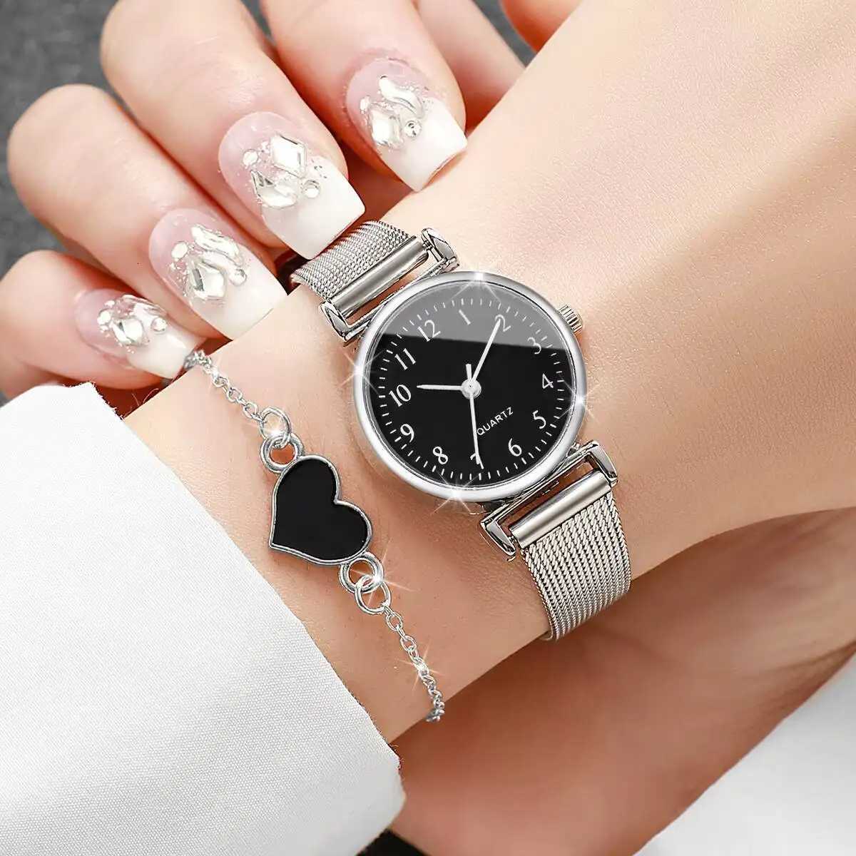 2/4PCS Fashion Women Watches Casual Arabic Dial Mesh Band Quartz Watch Bracelet Set Ladies ClockWithout Box Y251212