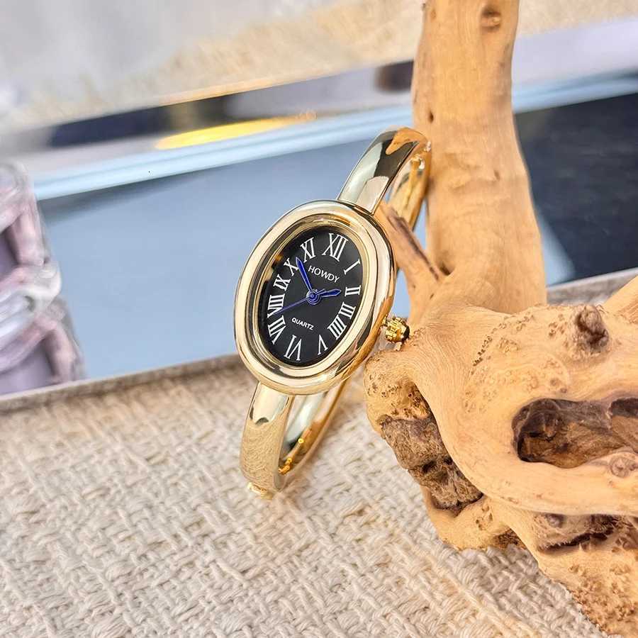 New style bathtub bracelet small dial exquisite and unique light luxury womens high-end Roman numerals oval quartz watch Y251212