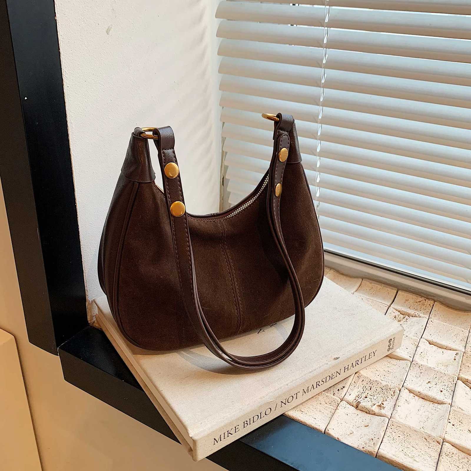 Fi Crescent Mo bag handbag frosted high-class sense wan bag casual shoder bag Y251211